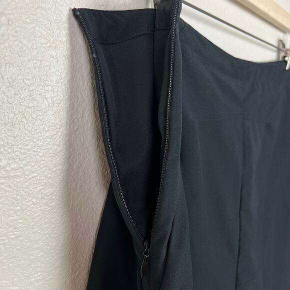 Patagonia Women's Black A-LIne Skort Side Zips Pocket Size 12 - Picture 9 of 12